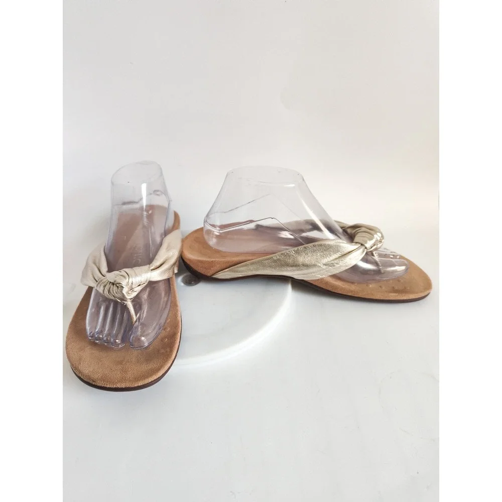 Vionic Pippa Sandals 10 Gold Leather Knotted Orthotic Thong Flip Flops Comfort